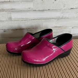 Sanita Pink Women's Clogs